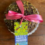 Brioche à la pistache Fourrée de crème de pistache, chocolat noir