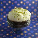 Panettone à la crème de pistache recouvert de chocolat blanc 500 gr – Image 3