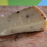 Pecorino Sicilien artisanal au poivre Affiné 6 mois – Image 2